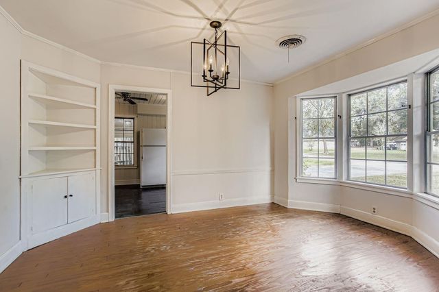 512 Park Lane, Cleveland, TX 77327