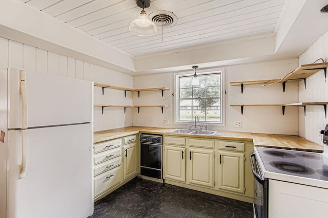 512 Park Lane, Cleveland, TX 77327