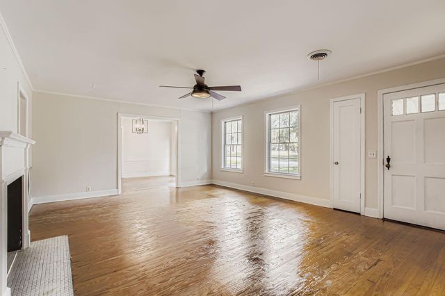 512 Park Lane, Cleveland, TX 77327