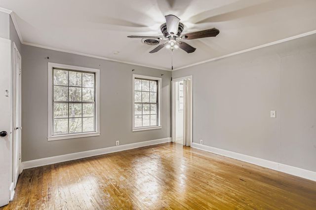 512 Park Lane, Cleveland, TX 77327