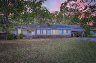 512 Park Lane, Cleveland, TX 77327