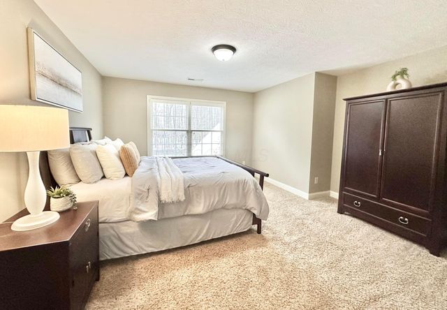 7040 Aly Dar Lane, Blacklick, OH 43004