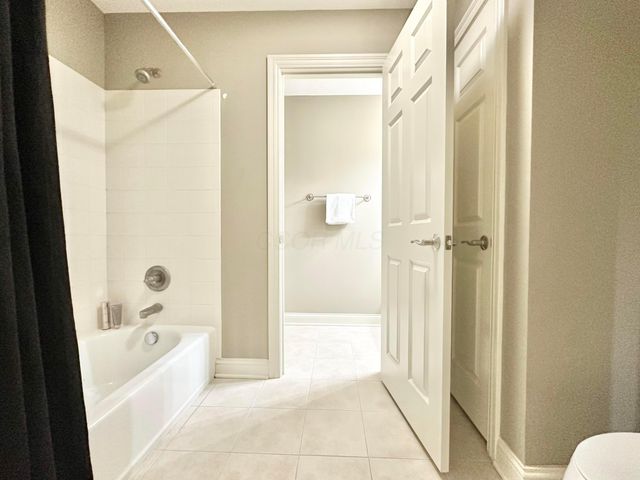 7040 Aly Dar Lane, Blacklick, OH 43004