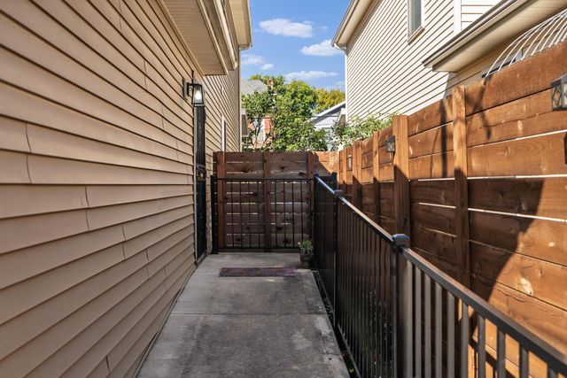 38 Hawkes Avenue, Columbus, OH 43222