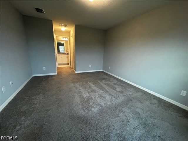 1011 NW 22nd TER, Cape Coral, FL 33993