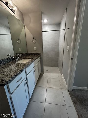 1011 NW 22nd TER, Cape Coral, FL 33993