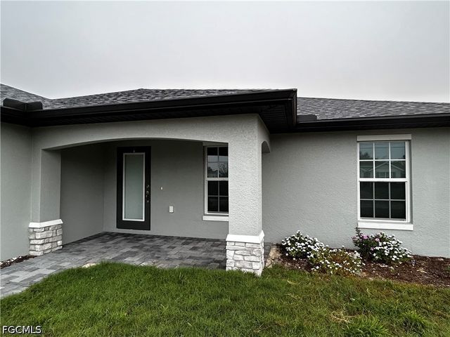 1011 NW 22nd TER, Cape Coral, FL 33993