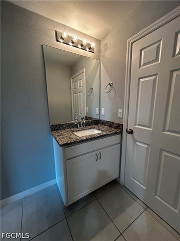 1011 NW 22nd TER, Cape Coral, FL 33993
