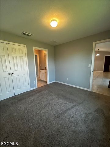 1011 NW 22nd TER, Cape Coral, FL 33993
