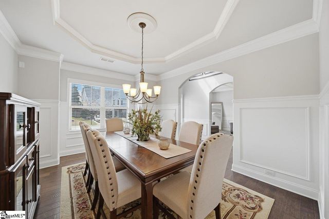 536 W Saddletree Drive, Reidville, SC 29388