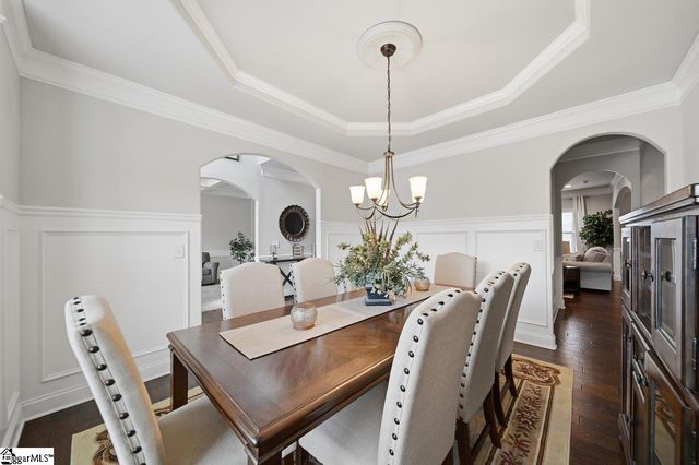 536 W Saddletree Drive, Reidville, SC 29388