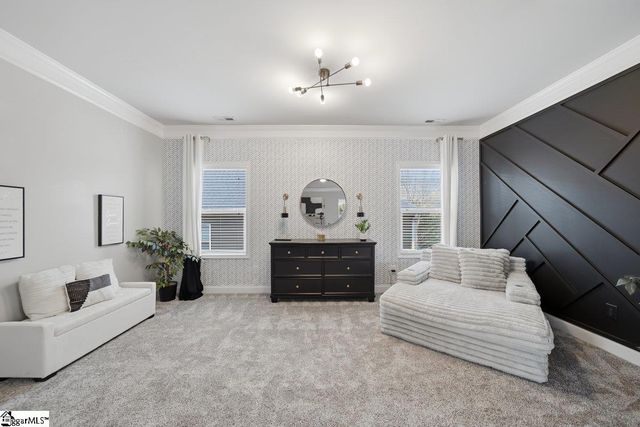 536 W Saddletree Drive, Reidville, SC 29388