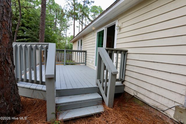 100 Sawmill Road E, Pinehurst, NC 28374