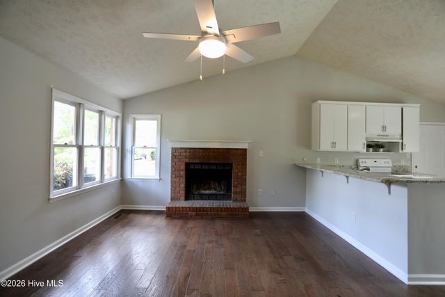 100 Sawmill Road E, Pinehurst, NC 28374