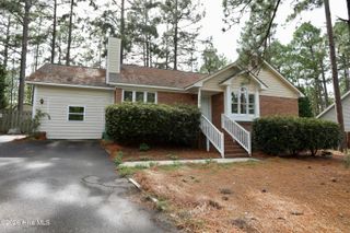 100 Sawmill Road E, Pinehurst, NC 28374