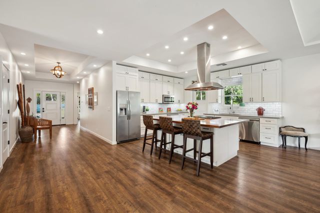 182 Ponana St, Kihei, HI 96753