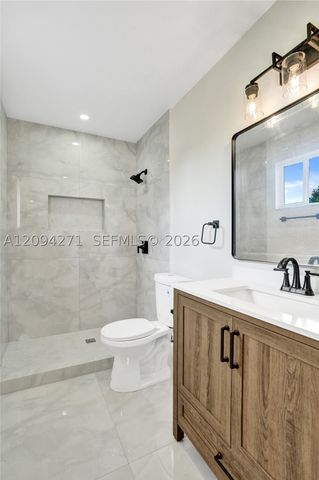8741 SW 10th St, Pembroke Pines, FL 33025