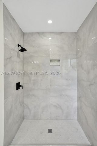 8741 SW 10th St, Pembroke Pines, FL 33025