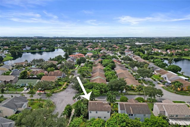 8741 SW 10th St, Pembroke Pines, FL 33025