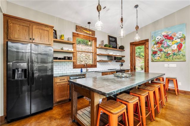 2745 Galloway Road, Blue Ridge, GA 30513