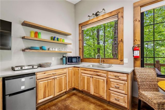 2745 Galloway Road, Blue Ridge, GA 30513