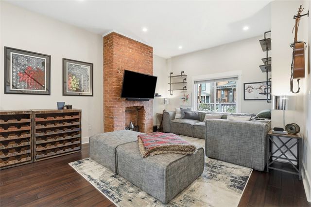 5620 Jackson St, Highland Park, PA 15206