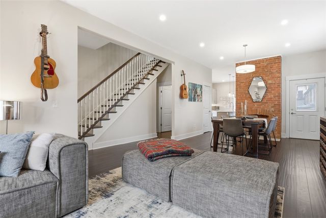 5620 Jackson St, Highland Park, PA 15206