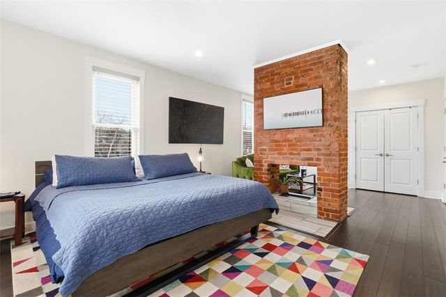 5620 Jackson St, Highland Park, PA 15206