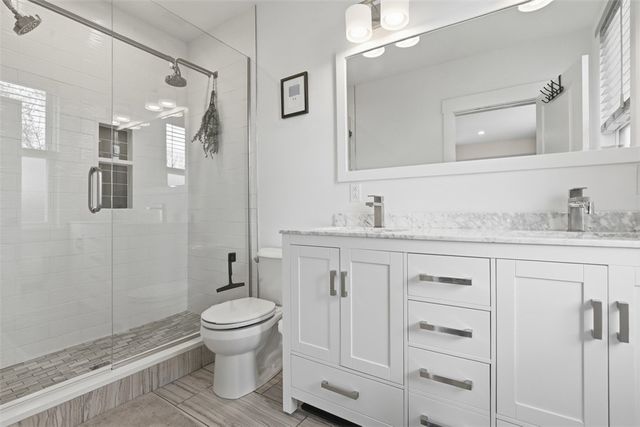 5620 Jackson St, Highland Park, PA 15206