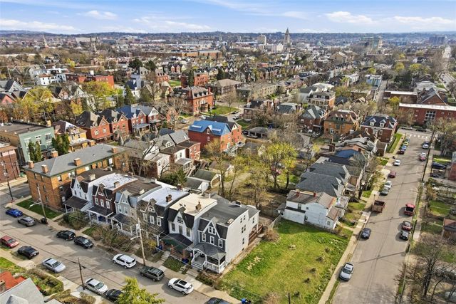 5620 Jackson St, Highland Park, PA 15206