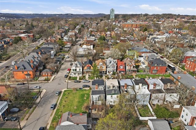 5620 Jackson St, Highland Park, PA 15206