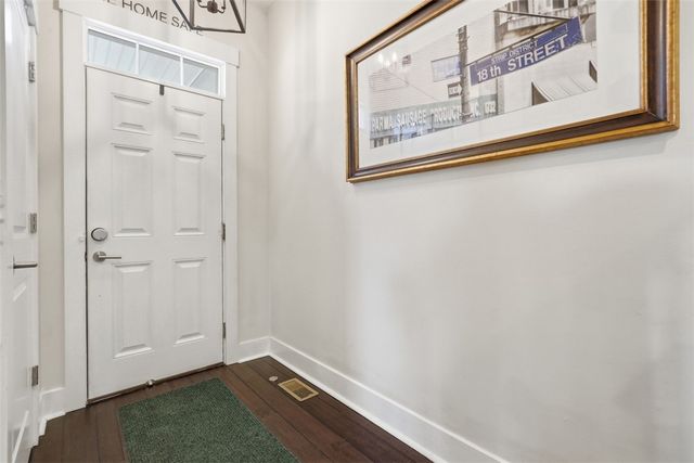 5620 Jackson St, Highland Park, PA 15206