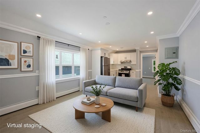 842 E 225th Street, Bronx, NY 10466