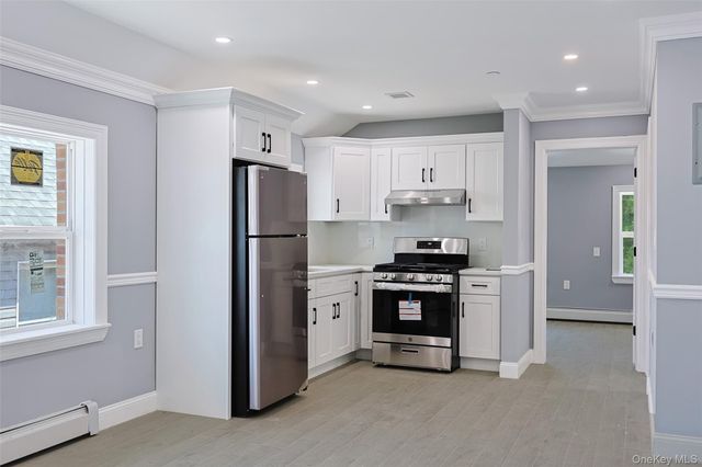 842 E 225th Street, Bronx, NY 10466