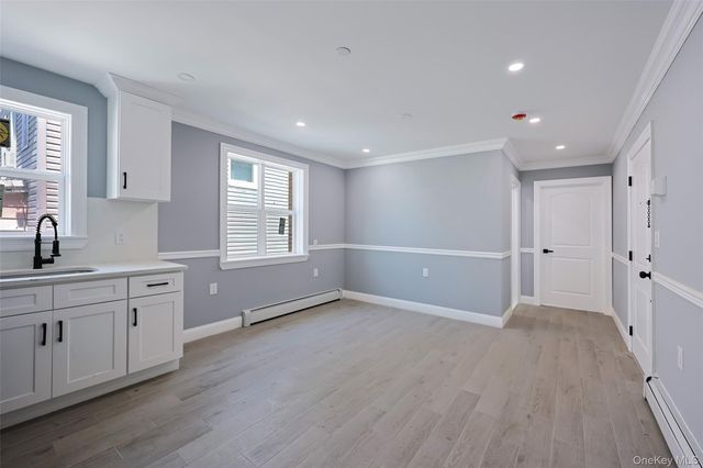 842 E 225th Street, Bronx, NY 10466