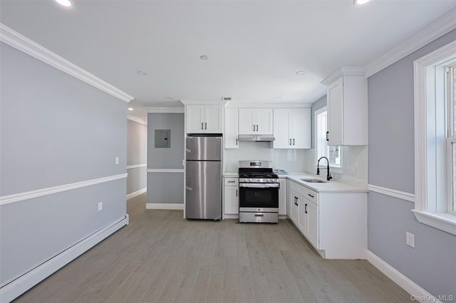 842 E 225th Street, Bronx, NY 10466