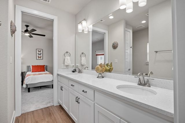 2085 Toscano Way, Kerrville, TX 78028