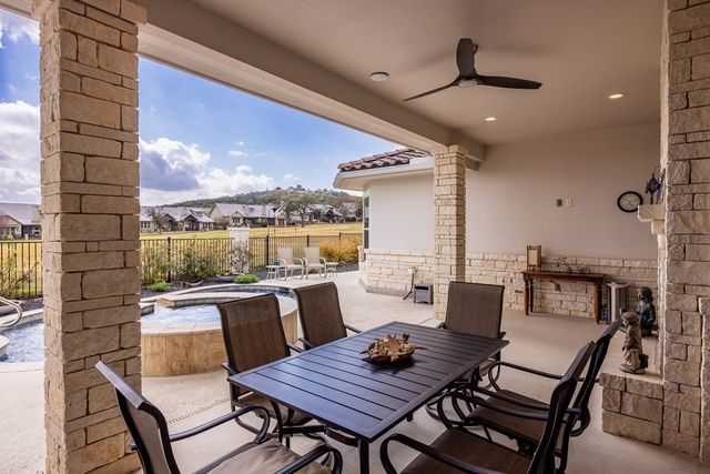 2085 Toscano Way, Kerrville, TX 78028