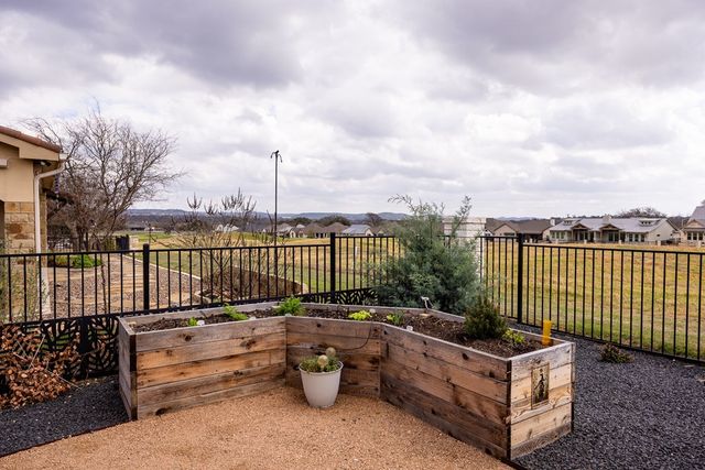 2085 Toscano Way, Kerrville, TX 78028