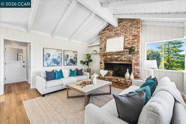 300 Oak View Ter, Danville, CA 94526