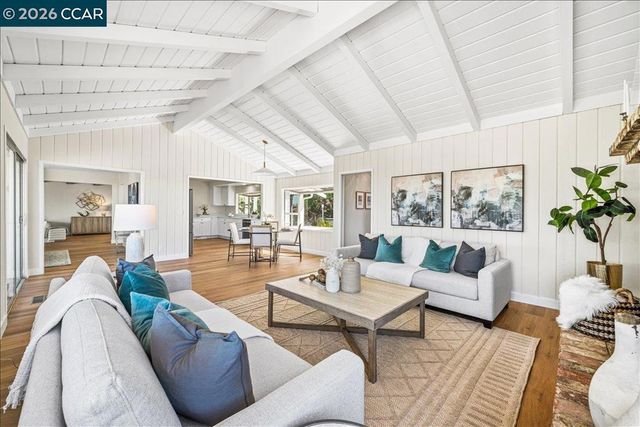300 Oak View Ter, Danville, CA 94526