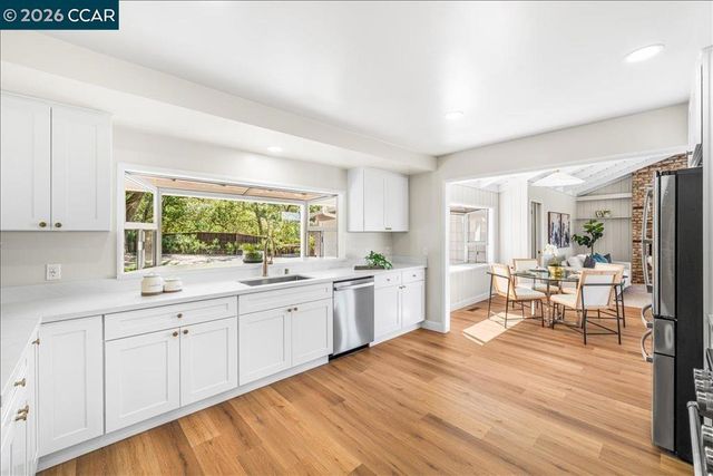 300 Oak View Ter, Danville, CA 94526