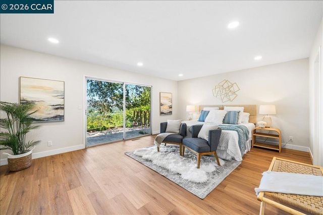 300 Oak View Ter, Danville, CA 94526