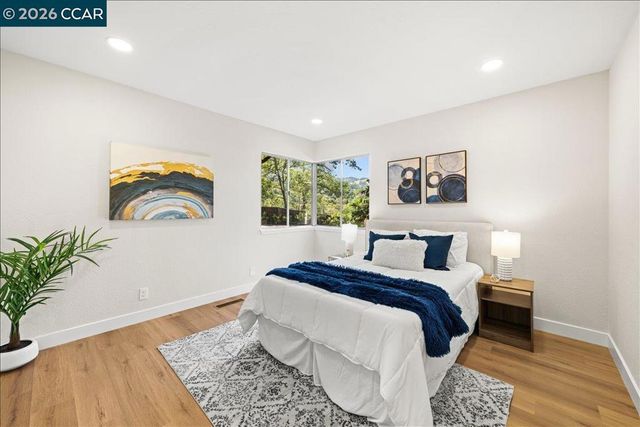 300 Oak View Ter, Danville, CA 94526