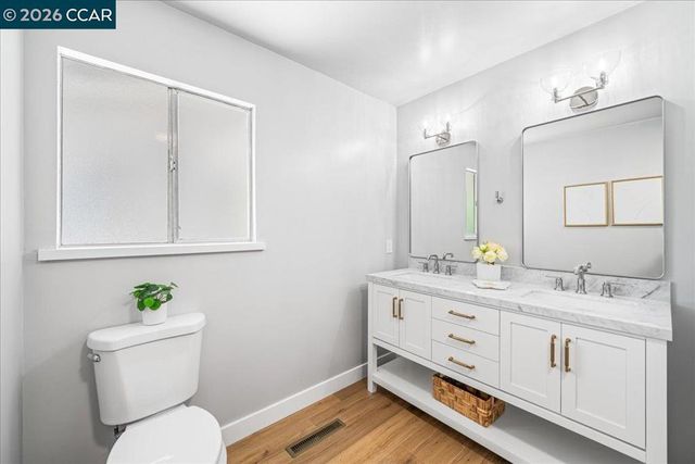 300 Oak View Ter, Danville, CA 94526