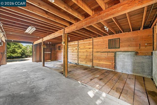 300 Oak View Ter, Danville, CA 94526