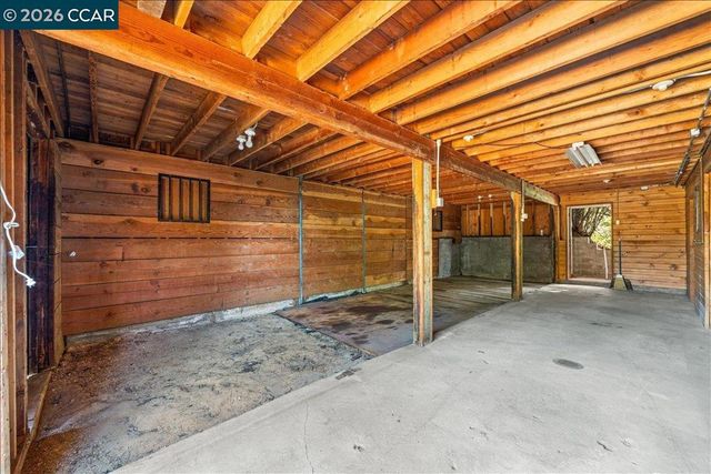 300 Oak View Ter, Danville, CA 94526