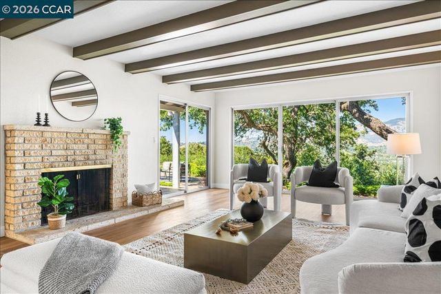 300 Oak View Ter, Danville, CA 94526