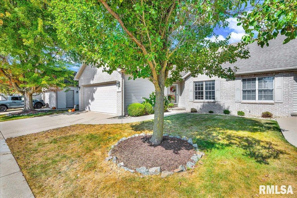 45 FOX CREEK Court, Morton, IL 61550