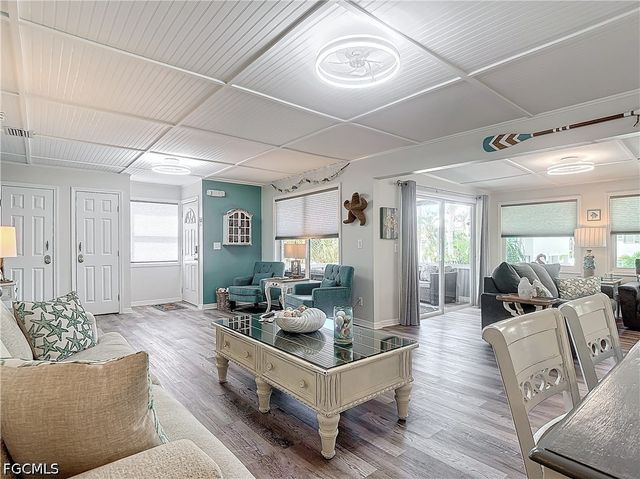 170 Pearl ST, Fort Myers Beach, FL 33931